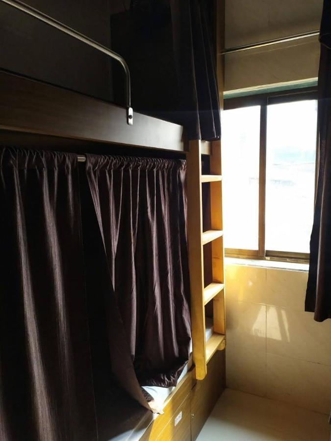 New Super Dormitory Mumbai Bagian luar foto